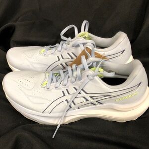 Women’s ASICS Light Blue GT-2000 14 Running Sneakers 2pairs Sz 9& Sz8.5